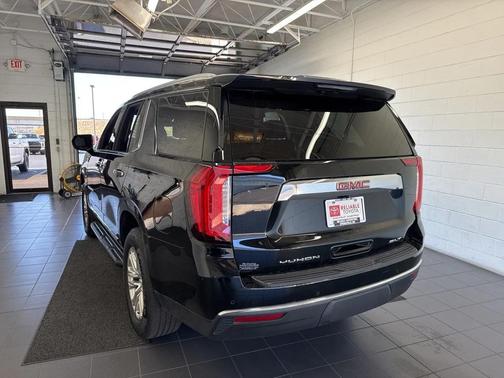 2022 GMC Yukon SLT