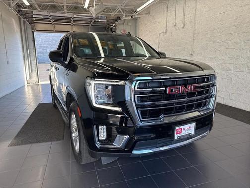 2022 GMC Yukon SLT