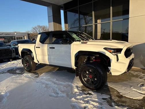 2026 Toyota Tacoma Hybrid TRD Pro