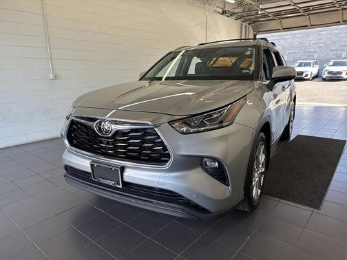 2022 Toyota Highlander Limited