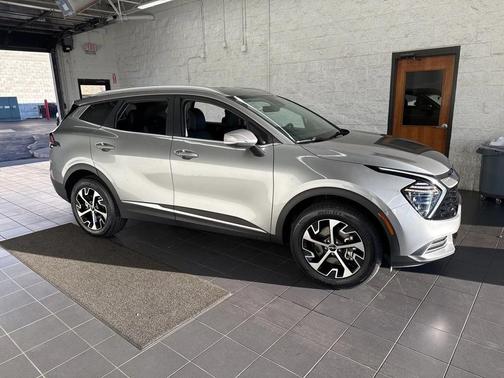 2024 Kia Sportage EX