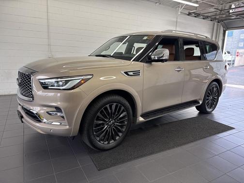 2023 INFINITI QX80 SENSORY AWD