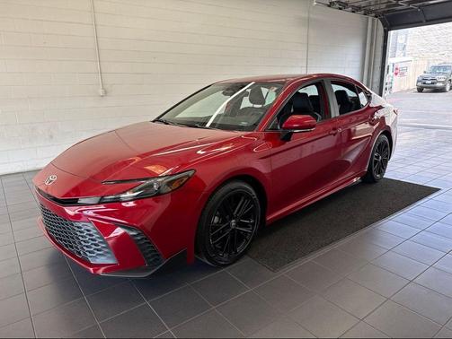 Supersonic Red 2025 Toyota Camry SE