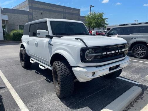 2023 Ford Bronco Outer Banks