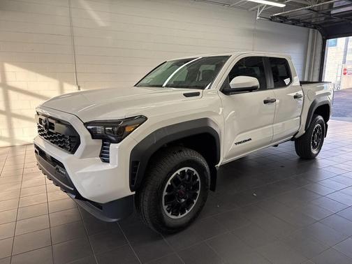2026 Toyota Tacoma Hybrid TRD Off Road