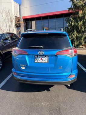 2017 Toyota RAV4 LE
