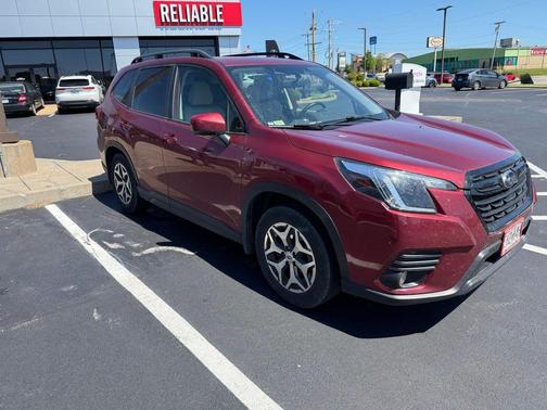 Crimson Red Pearl 2022 Subaru Forester Premium
