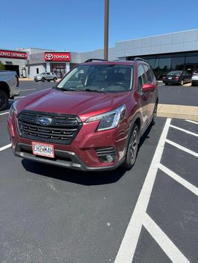 Crimson Red Pearl 2022 Subaru Forester Premium