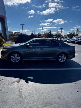 2014 Toyota Camry SE