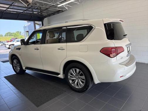 2016 INFINITI QX80 Base