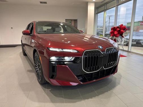 2026 BMW 760 xDrive