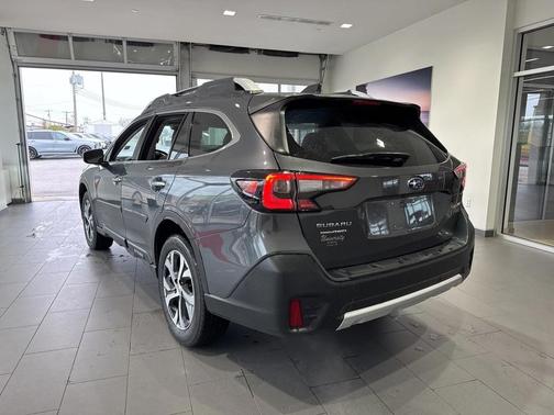 2021 Subaru Outback Touring XT