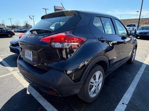 2020 Nissan Kicks S