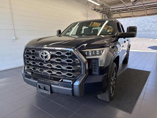 2022 Toyota Tundra Platinum