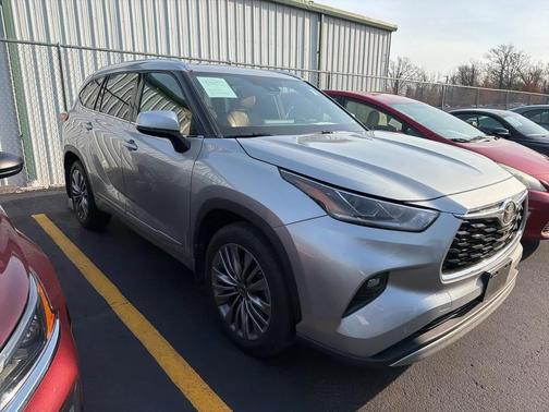 2021 Toyota Highlander Platinum