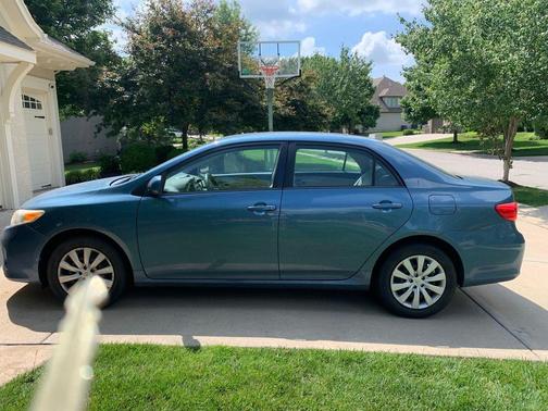 Tropical Sea Metallic 2012 Toyota Corolla LE