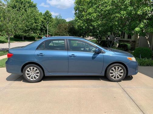 Tropical Sea Metallic 2012 Toyota Corolla LE