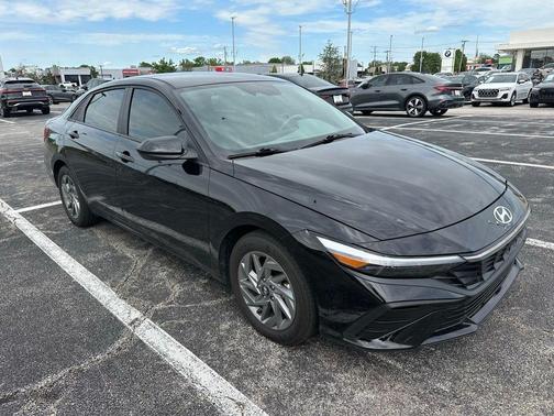 Abyss Black 2025 Hyundai ELANTRA HEV Blue