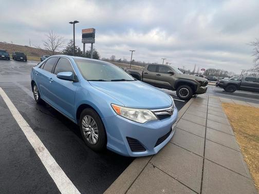 2014 Toyota Camry LE