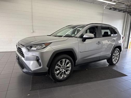 2021 Toyota RAV4 XLE Premium