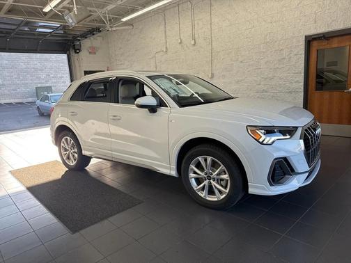 2025 Audi Q3 45 S line Premium Plus