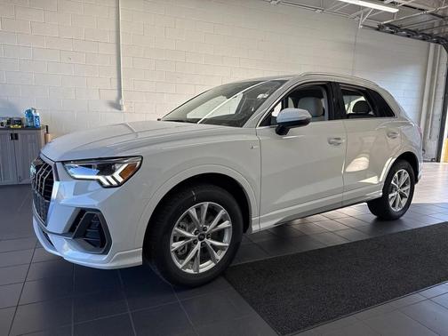 2025 Audi Q3 45 S line Premium Plus