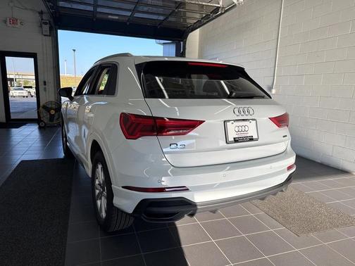 2025 Audi Q3 45 S line Premium Plus