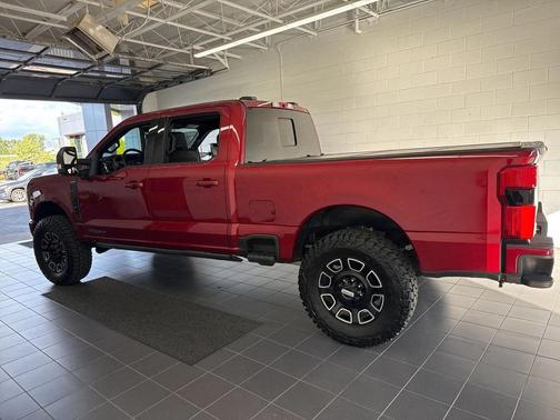 2025 Ford F-250 Platinum