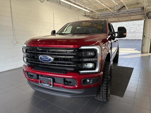 2025 Ford F-250 Platinum