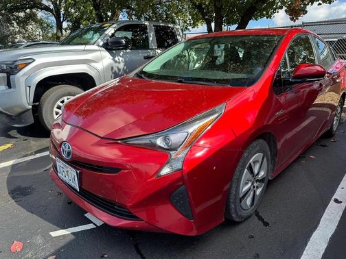 2016 Toyota Prius Three