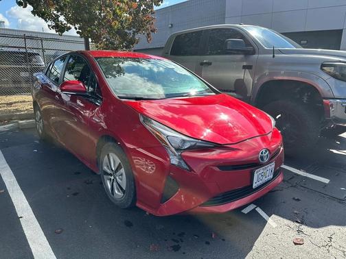 2016 Toyota Prius Three