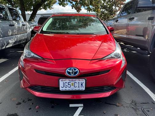 2016 Toyota Prius Three