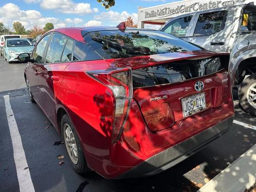 2016 Toyota Prius Three