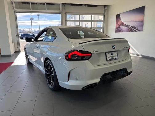 2026 BMW M240 i xDrive