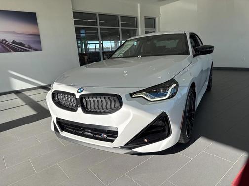 2026 BMW M240 i xDrive