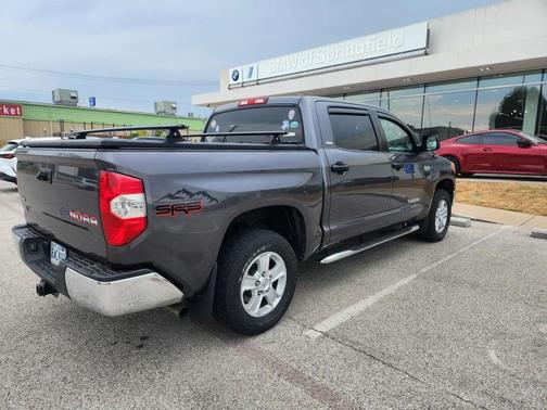 2017 Toyota Tundra SR5