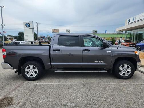 2017 Toyota Tundra SR5