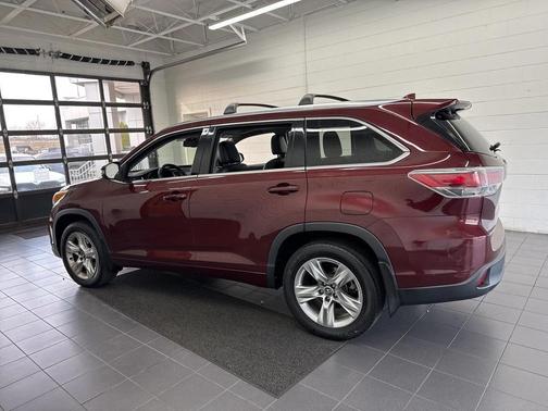 2016 Toyota Highlander Limited Platinum