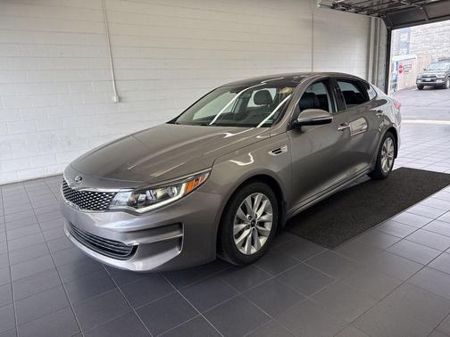 Titanium Silver 2018 Kia Optima EX