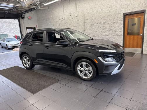 Abyss Black Pearl 2023 Hyundai KONA SEL