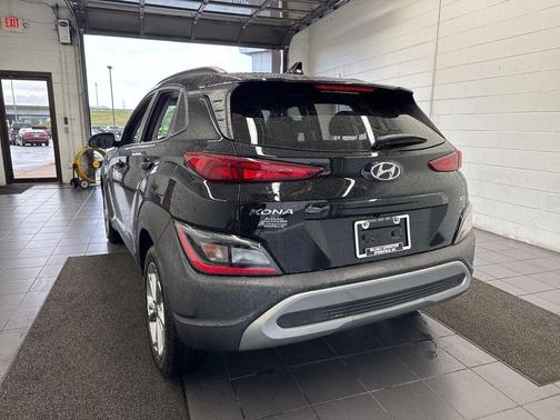 Abyss Black Pearl 2023 Hyundai KONA SEL