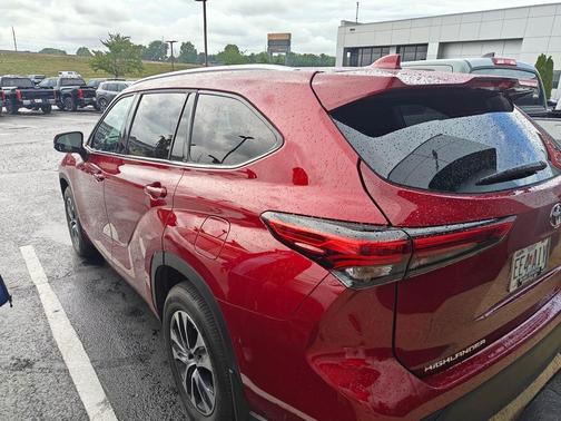 Ruby Flare Pearl 2021 Toyota Highlander XLE