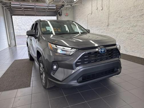2023 Toyota RAV4 Hybrid XLE Premium