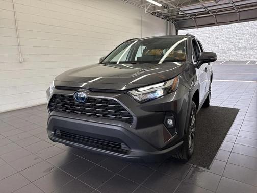 2023 Toyota RAV4 Hybrid XLE Premium