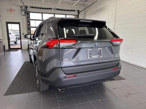 2023 Toyota RAV4 Hybrid XLE Premium