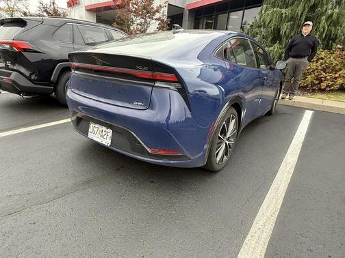 2024 Toyota Prius XLE