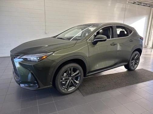 2026 Lexus NX 450h+ Luxury