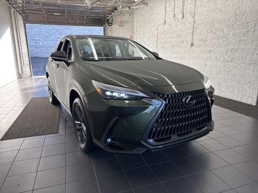 2026 Lexus NX 450h+ Luxury
