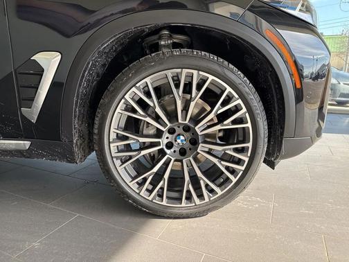 Black Sapphire Metallic 2026 BMW X5 xDrive40i