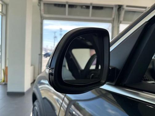 Black Sapphire Metallic 2026 BMW X5 xDrive40i